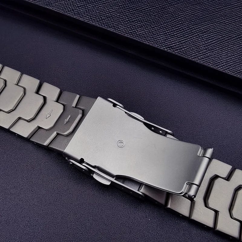 Luxury Titanium Alloy Tough Apple Watch Band 3