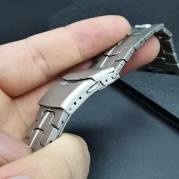 Luxury Titanium Alloy Tough Apple Watch Band 9