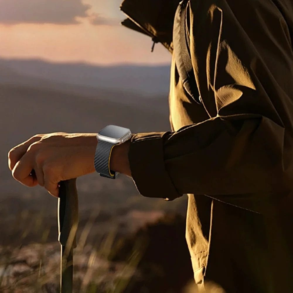 Carbon Fibre Textured Apple Watch band With Magnetic Clasp 6